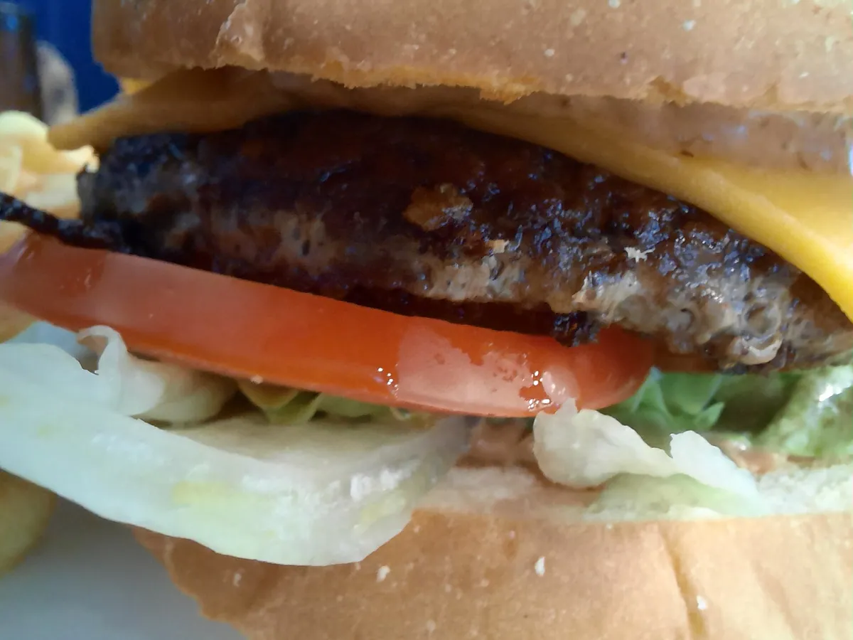 Burger food typical of Dacent Munch